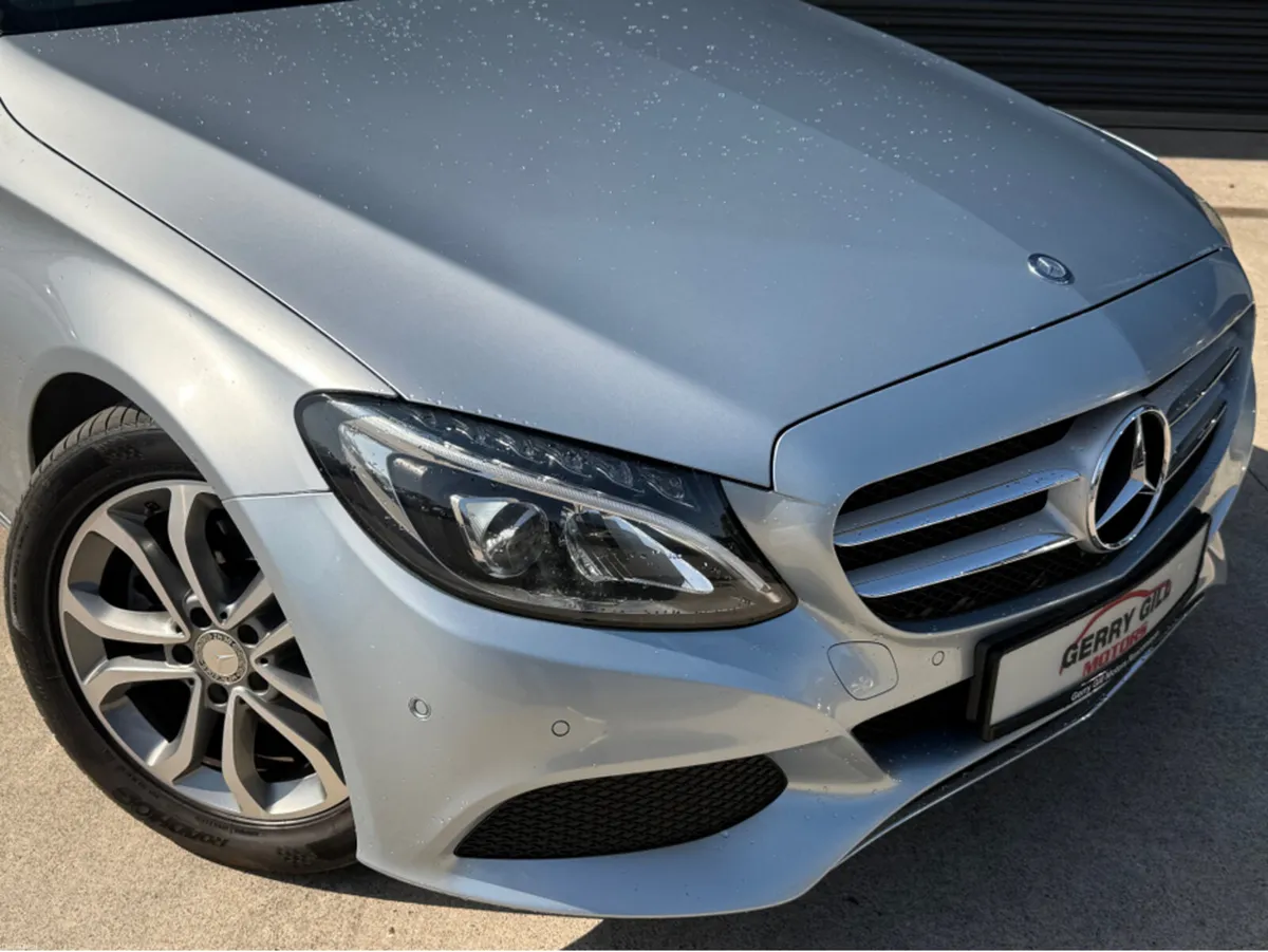 Mercedes-Benz C-Class C220 SPORT PREMIUM 4DR AUTO - Image 3