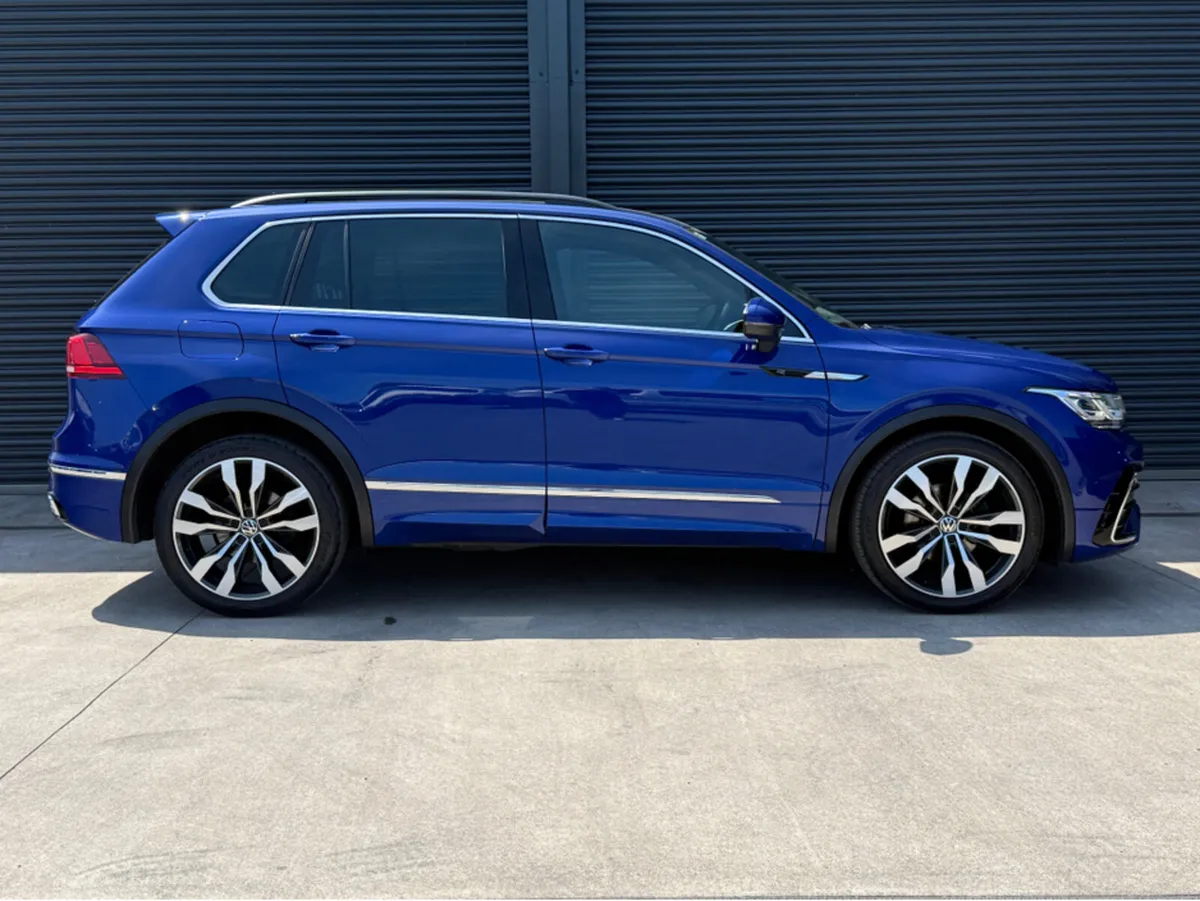 Volkswagen Tiguan R-LINE 2.0 TDI MANUAL 6SPEED FWD - Image 3