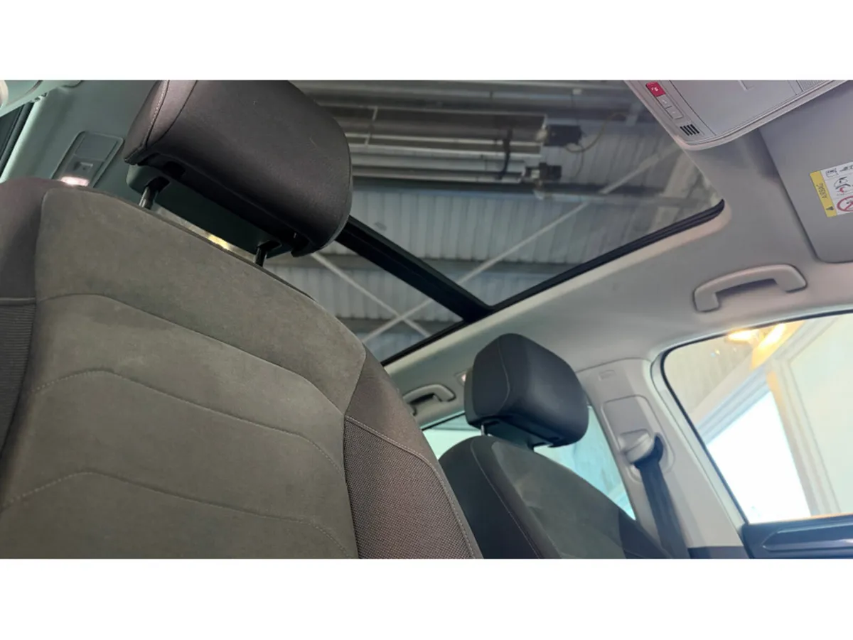 Volkswagen Tiguan ELEGANCE 2.0 TDI MANUAL 6SPEED F - Image 4