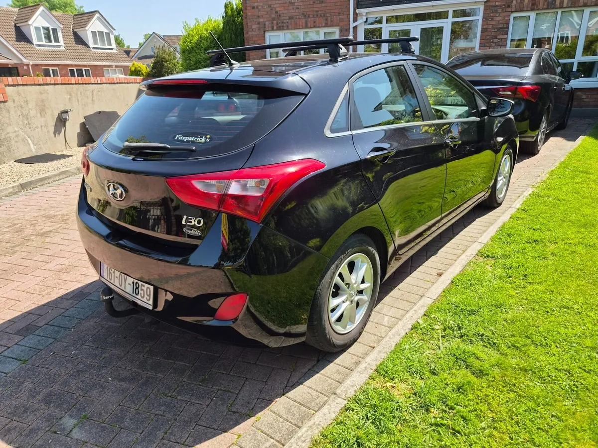 Hyundai i30 2016 Diesel FSH Low Klms - Image 4