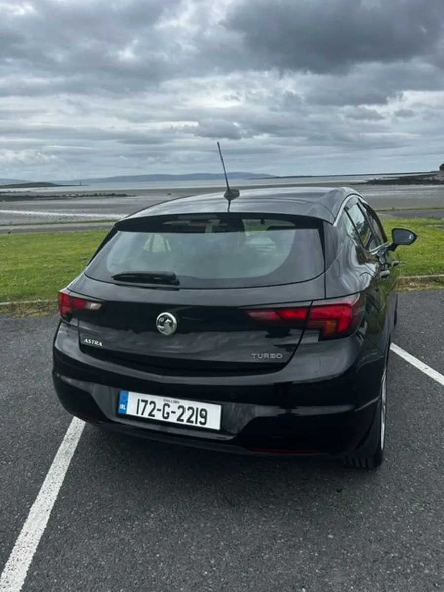 Vauxhall Astra Sri 1.4i Turbo 2017 only 58196km - Image 3