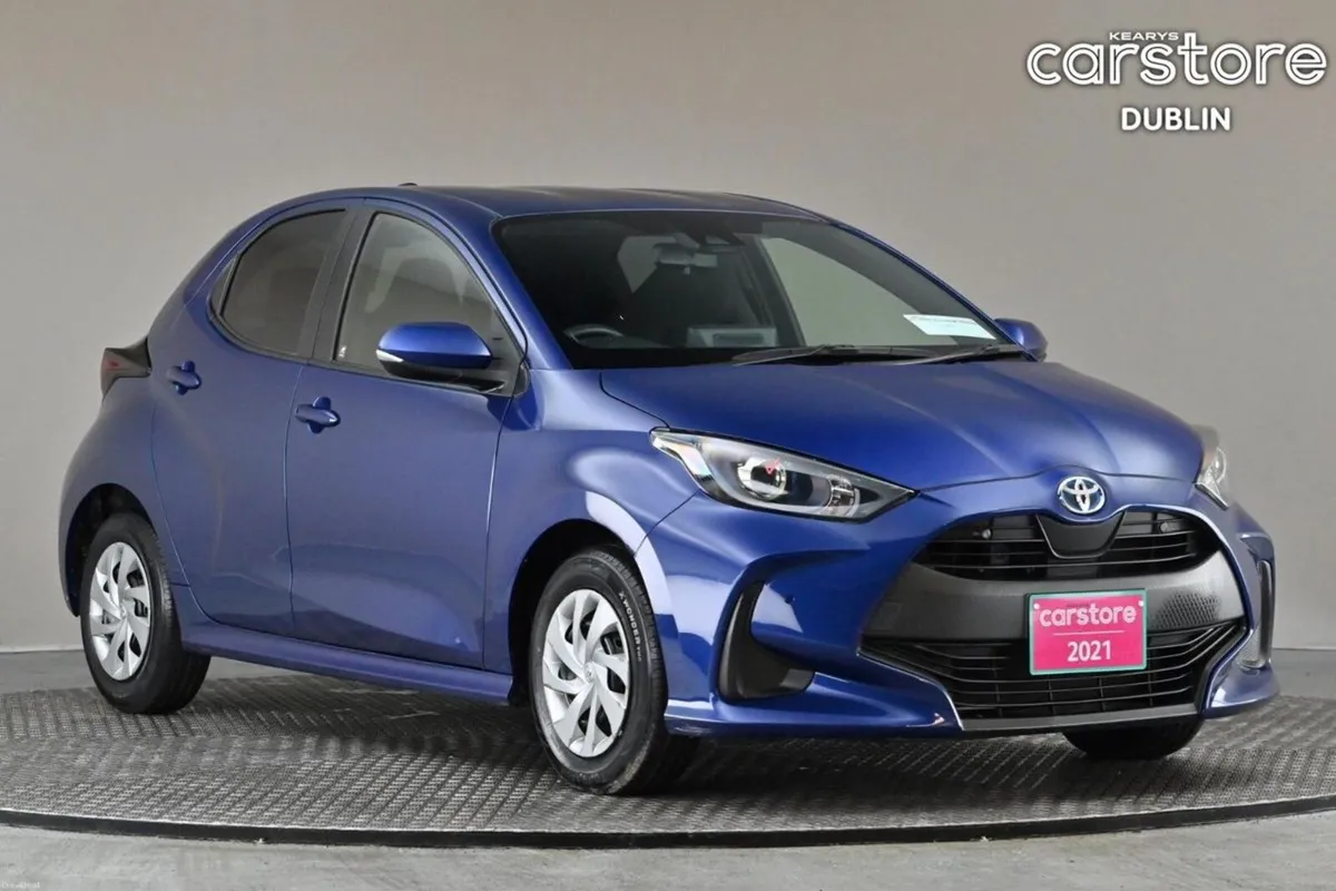 Toyota Yaris 1.5 HYBRID **REVERSE CAM**PARK SENSOR - Image 1