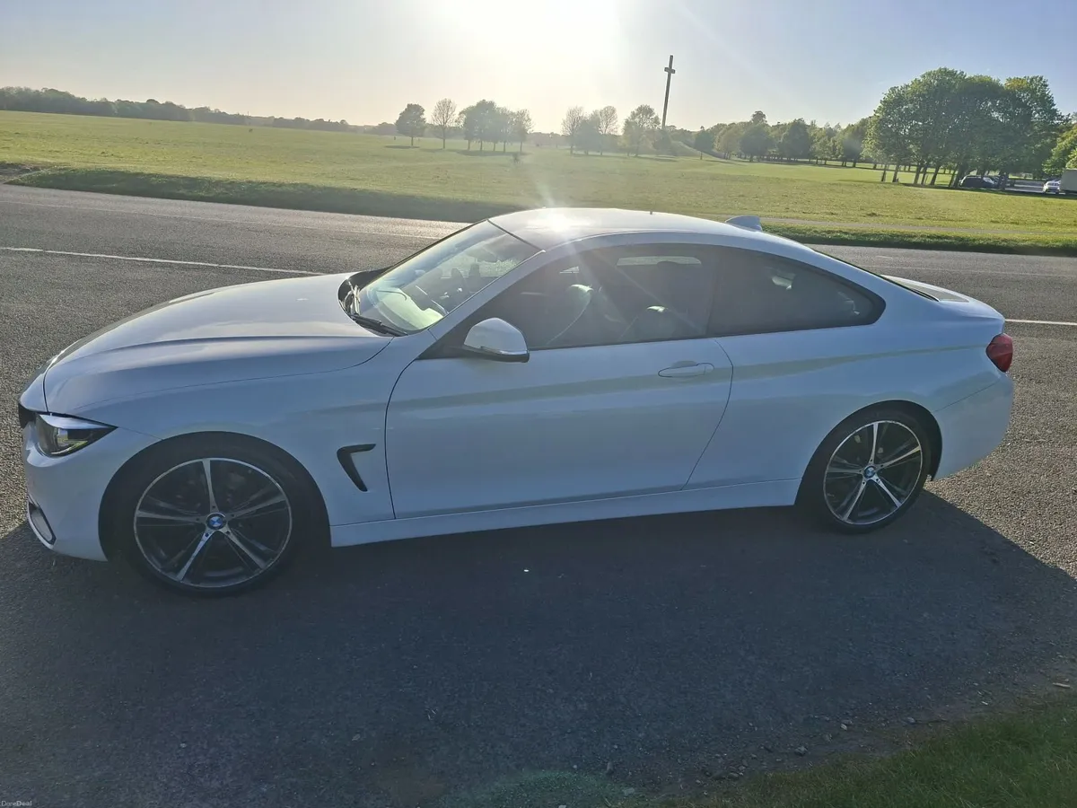 BMW 4-Series 2018 - Image 2