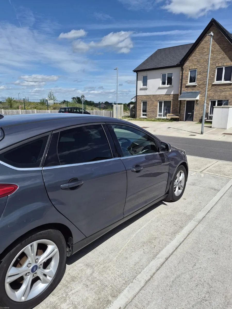 Ford Focus 2013 - Image 3