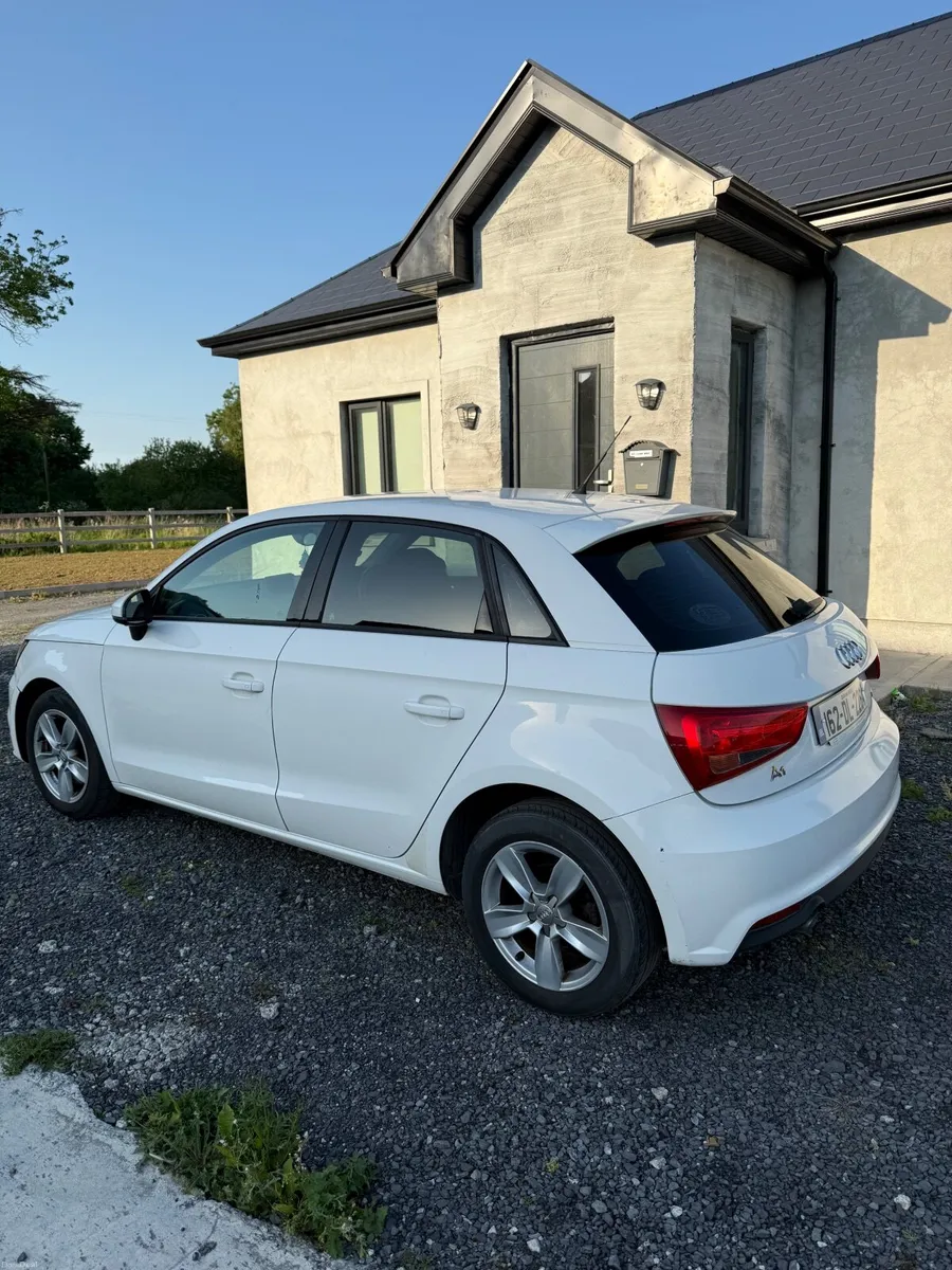 Audi A1 2016 - Image 6