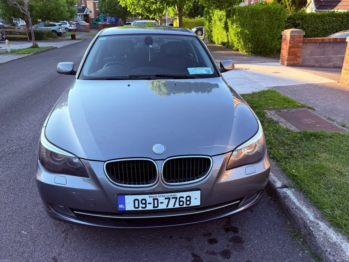 BMW 5-Series 2009 - Image 3