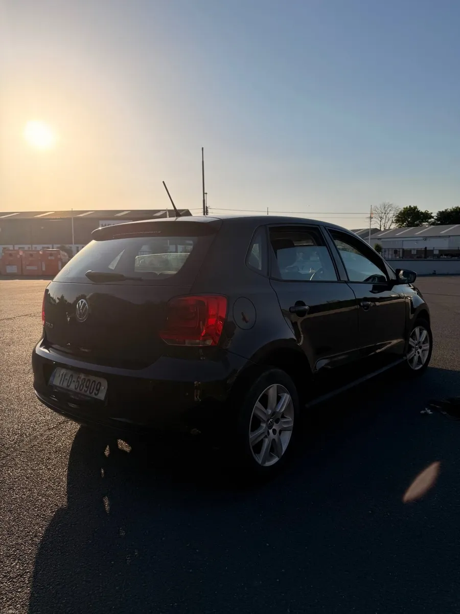 Volkswagen Polo 2011 - Image 1