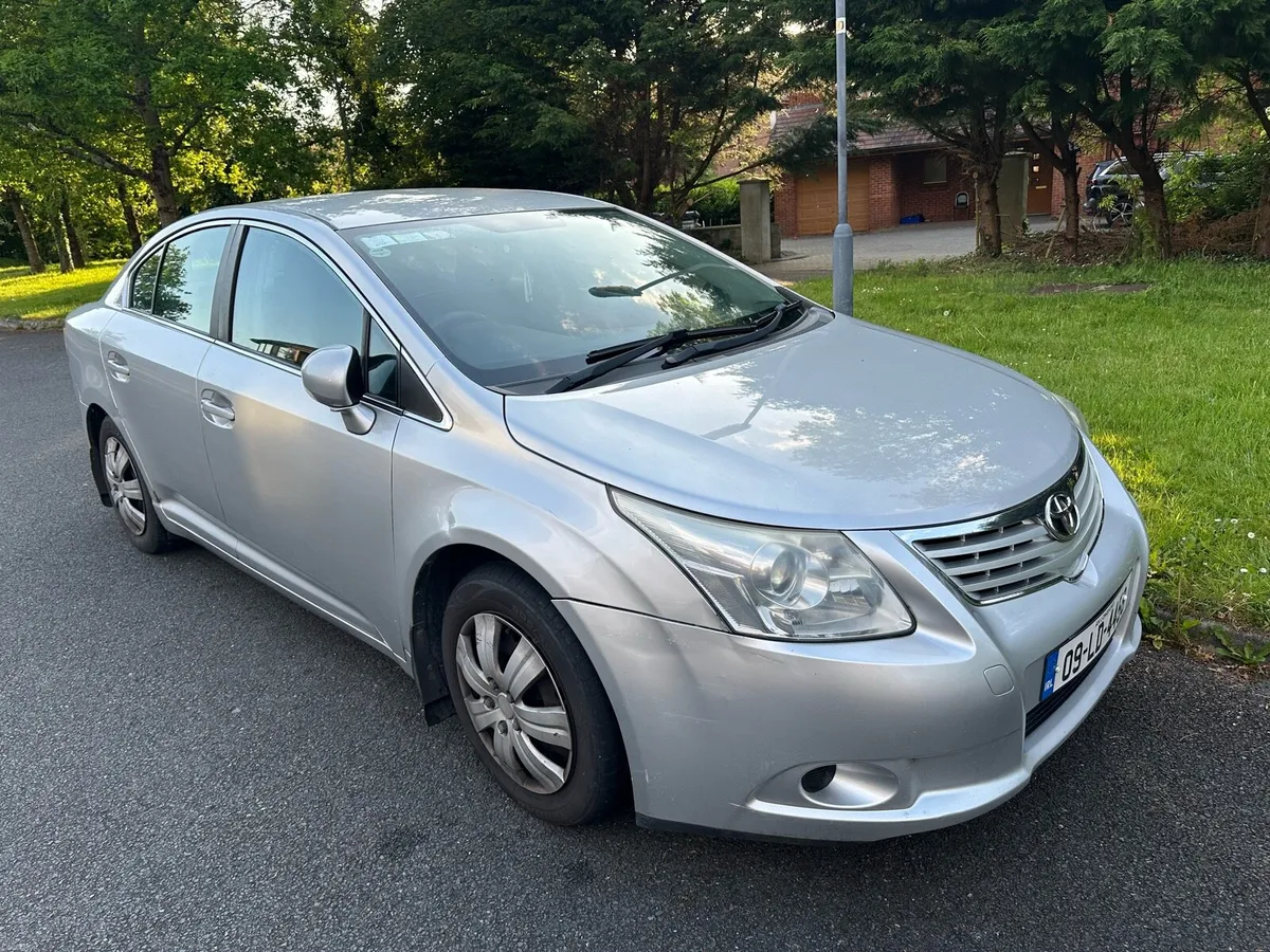 Toyota Avensis 2009 - Image 1