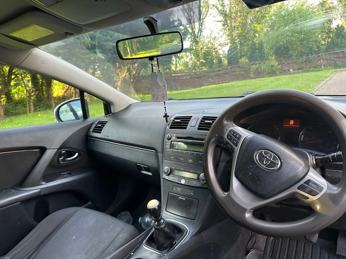 Toyota Avensis 2009 - Image 3