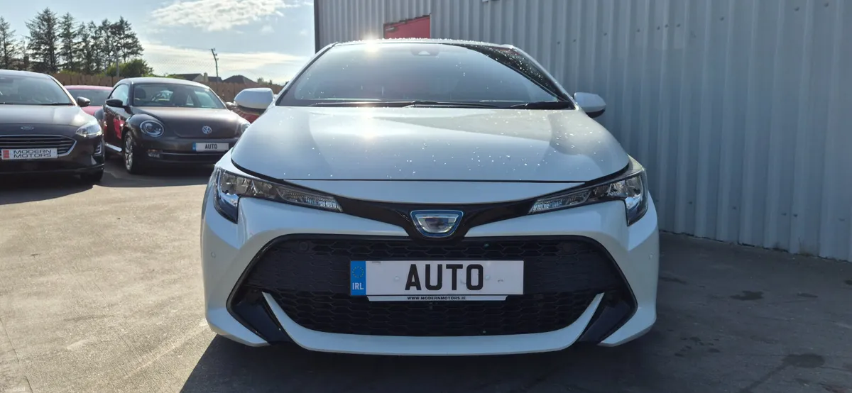 toyota corolla sport hybrid/petrol hatch new model - Image 4