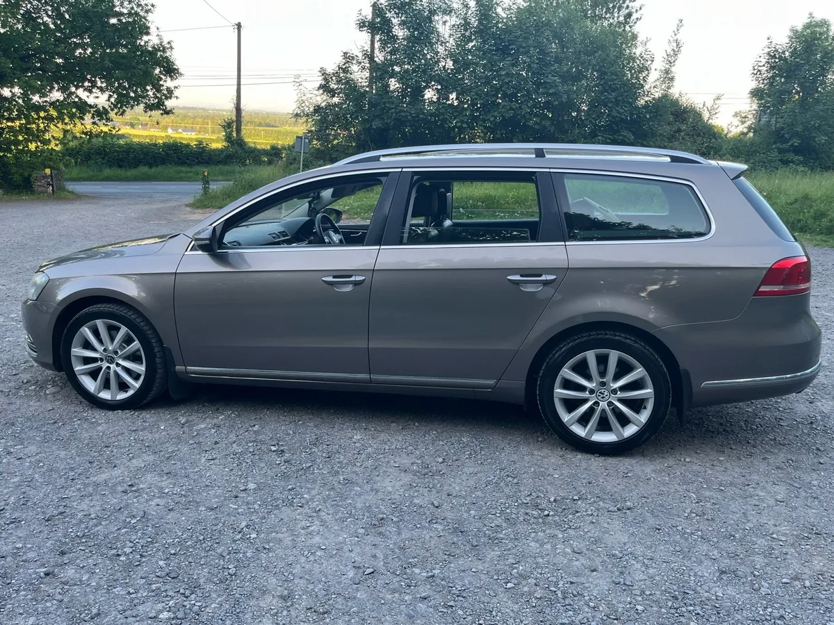 VW Passat - Image 4