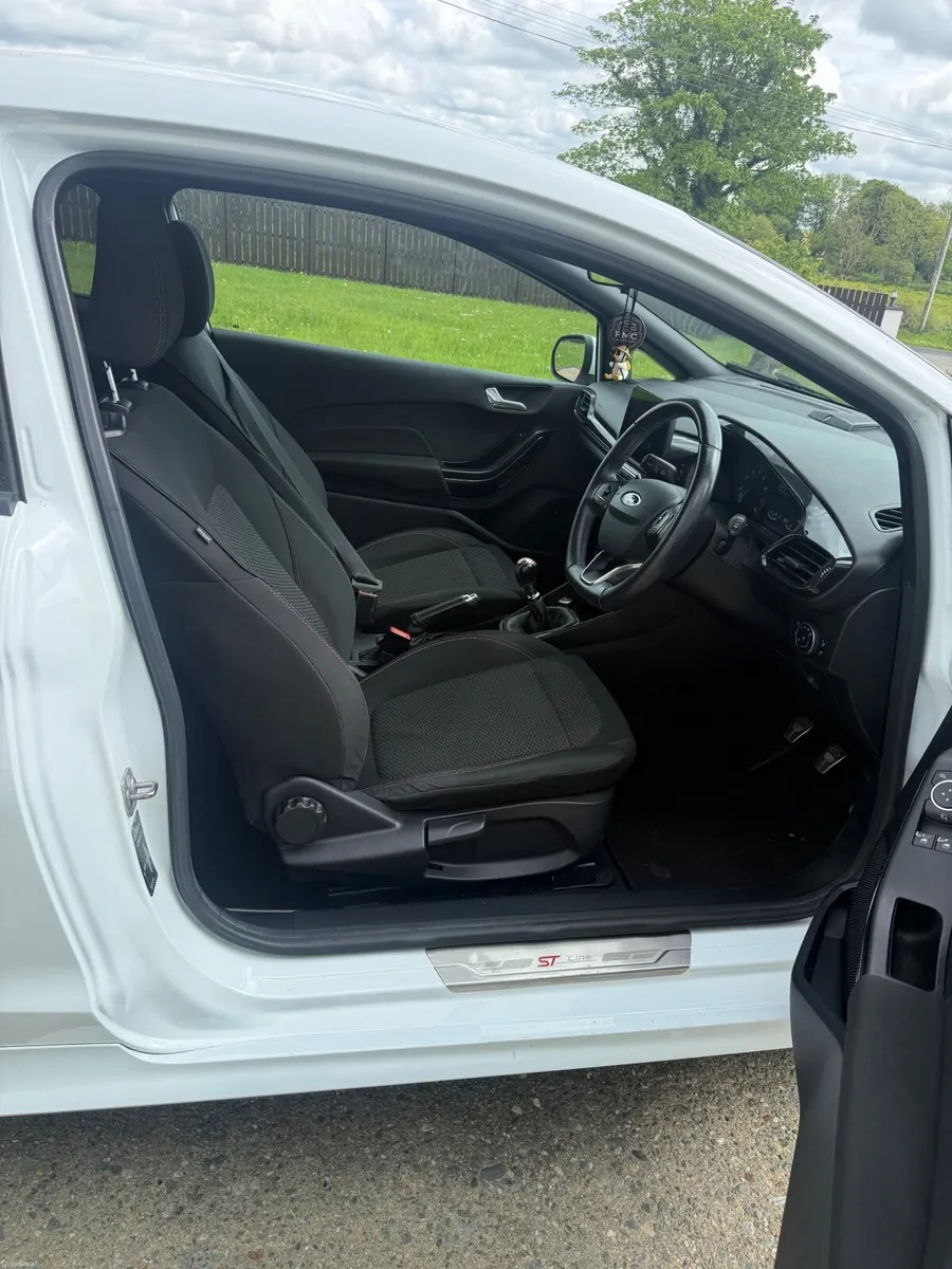 Ford Fiesta 2017 - Image 4