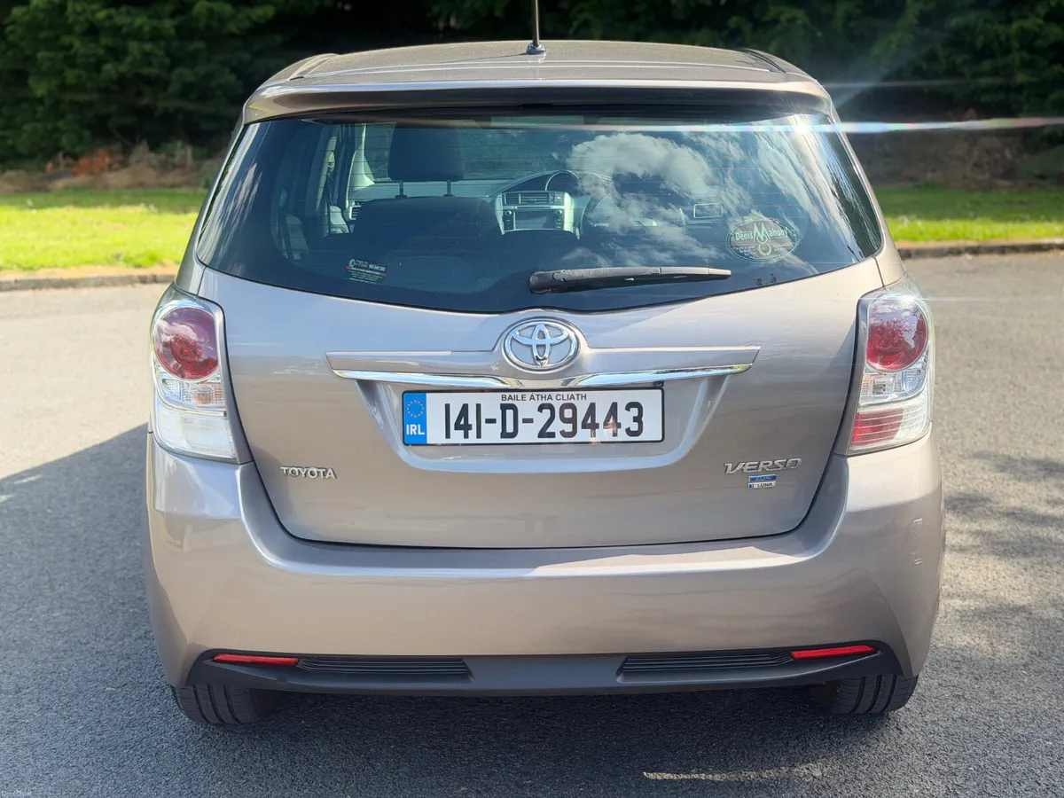 Toyota Verso SkyView/ 1.6 / low mileage/ 7seats - Image 4