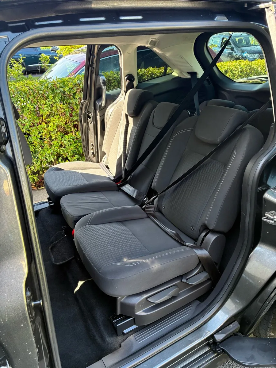 Ford grand C Max 1.5 HDI 7 seater Low mileage.2017 - Image 6
