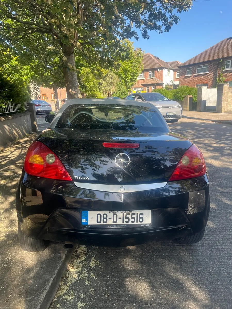 Opel Tigra twin top convertible - Image 2