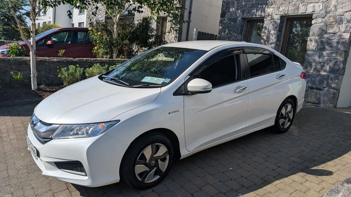 2015 Honda Grace Hybrid Automatic Petrol – Fresh N - Image 1