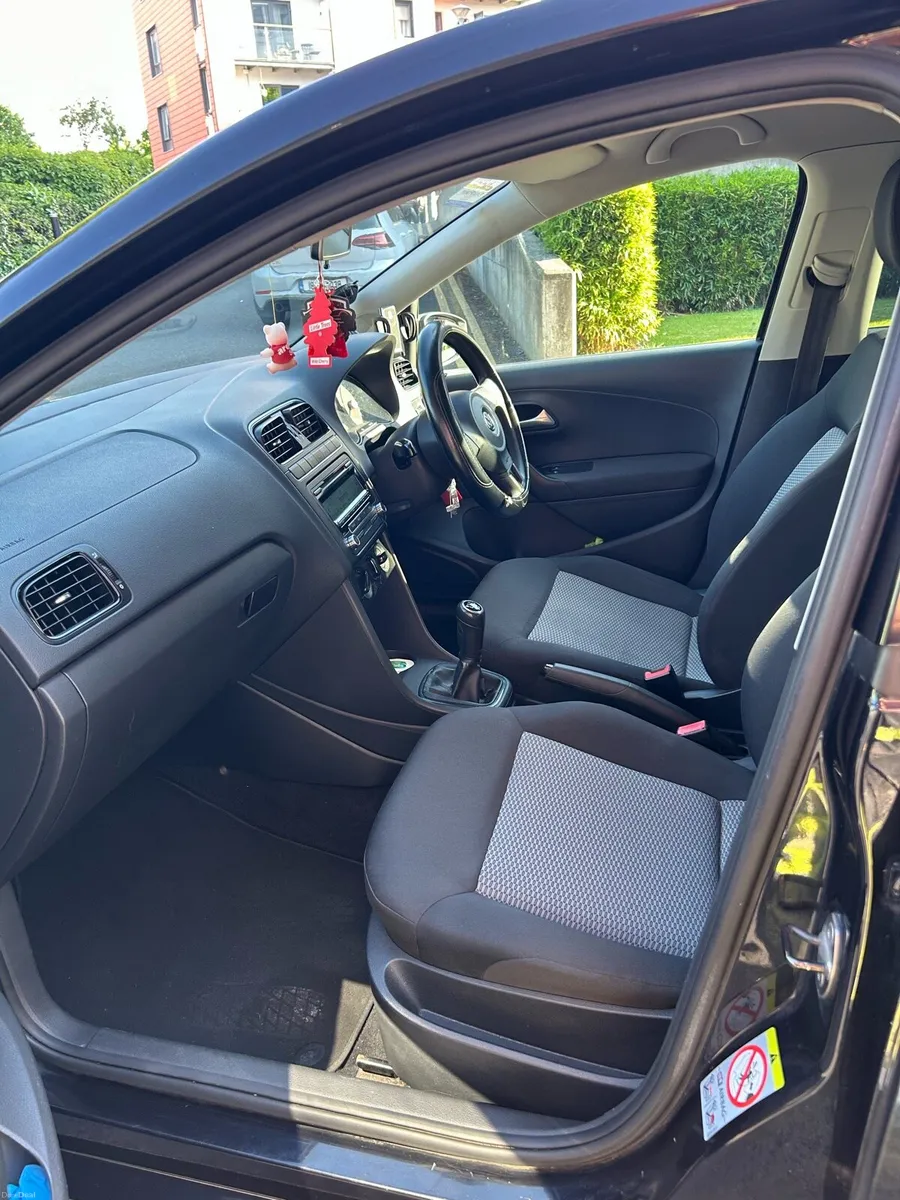 Car - Image 5
