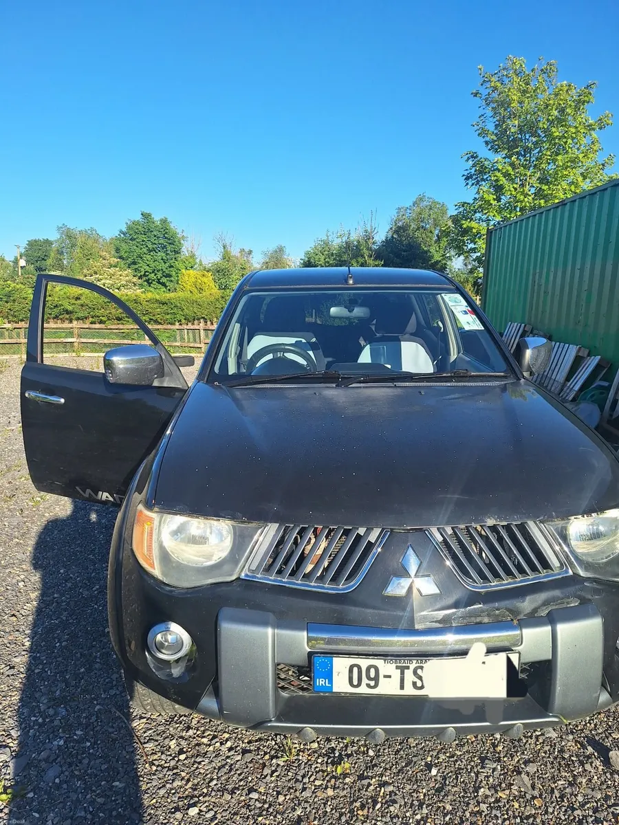 Mitsubishi L200 2009 - Image 1