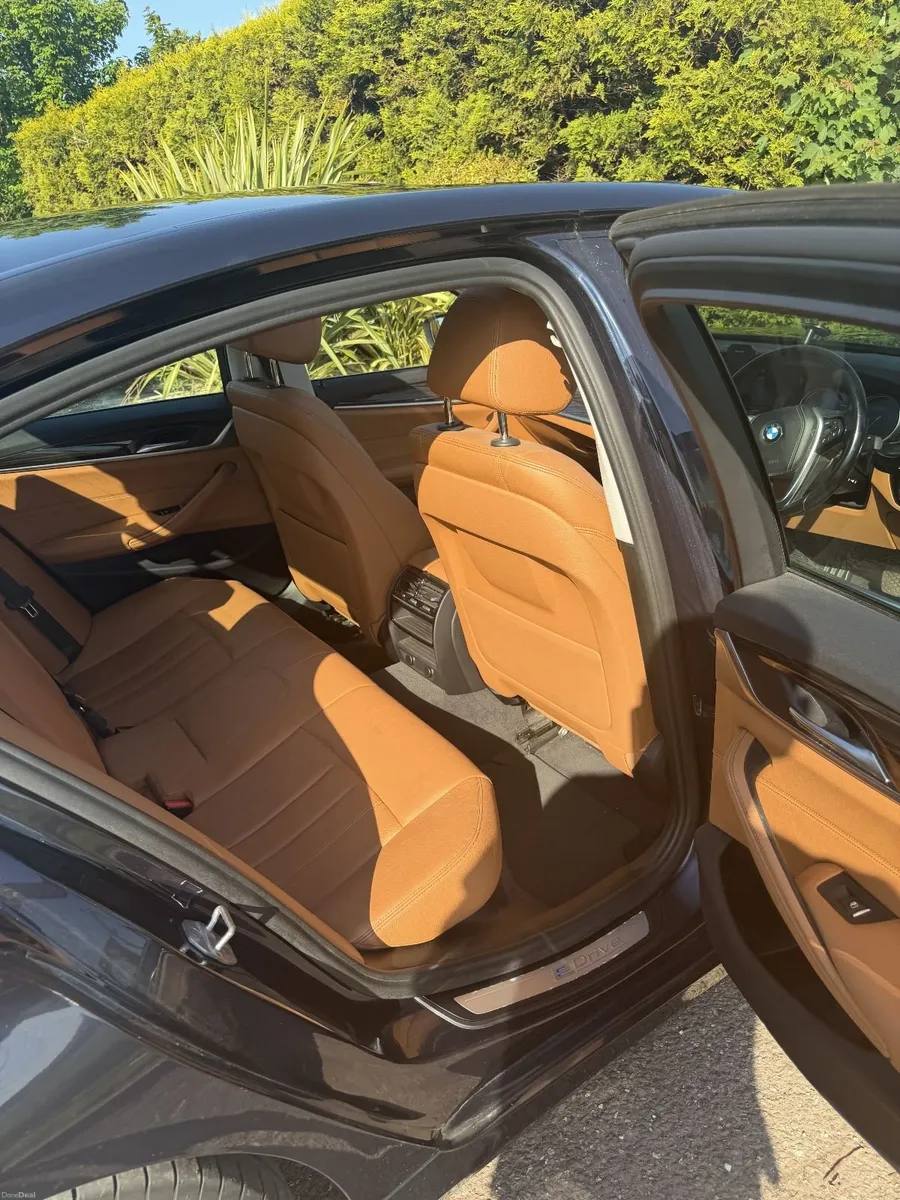 BMW 5-Series 2017 - Image 4