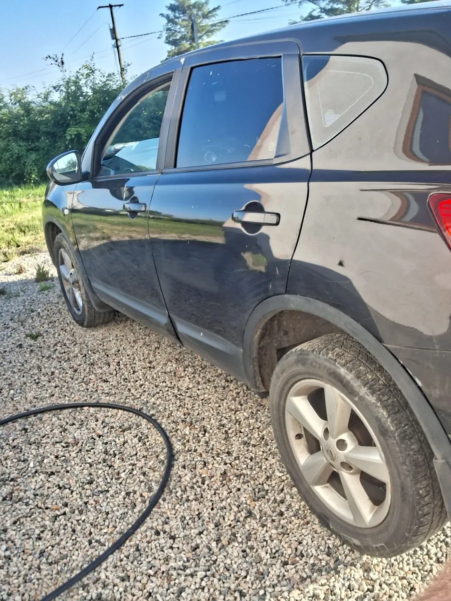 Nissan Qashqai 2010 - Image 4