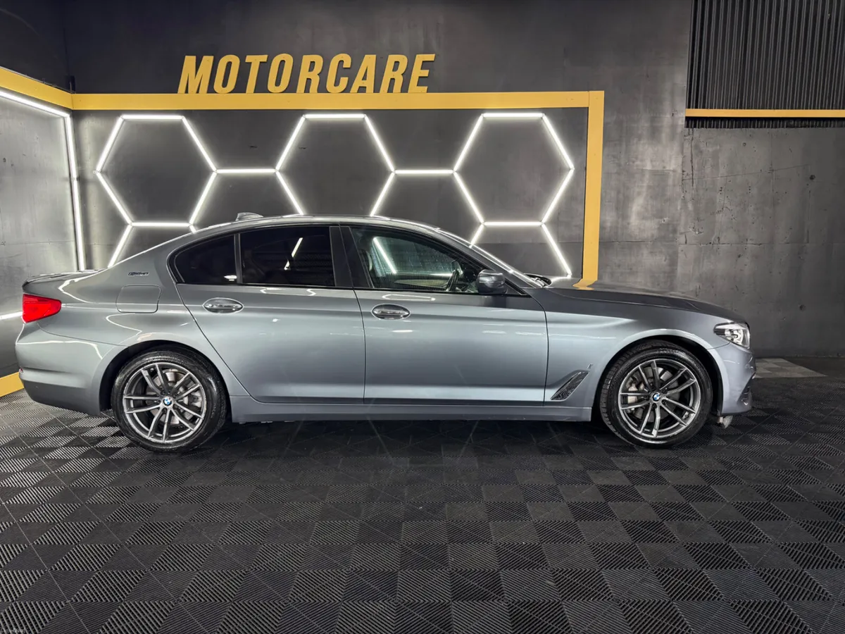 ◼️2017 BMW 530E SE 2.0 PETROL HYBRID◼️ - Image 5
