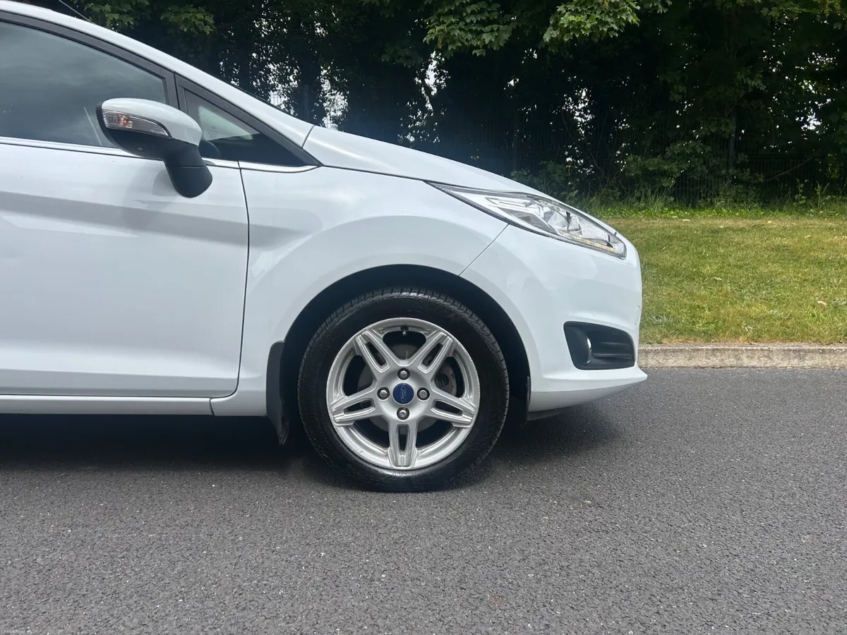 Ford Fiesta 2015 (NCT 06/27. TAX 01/27) - Image 4