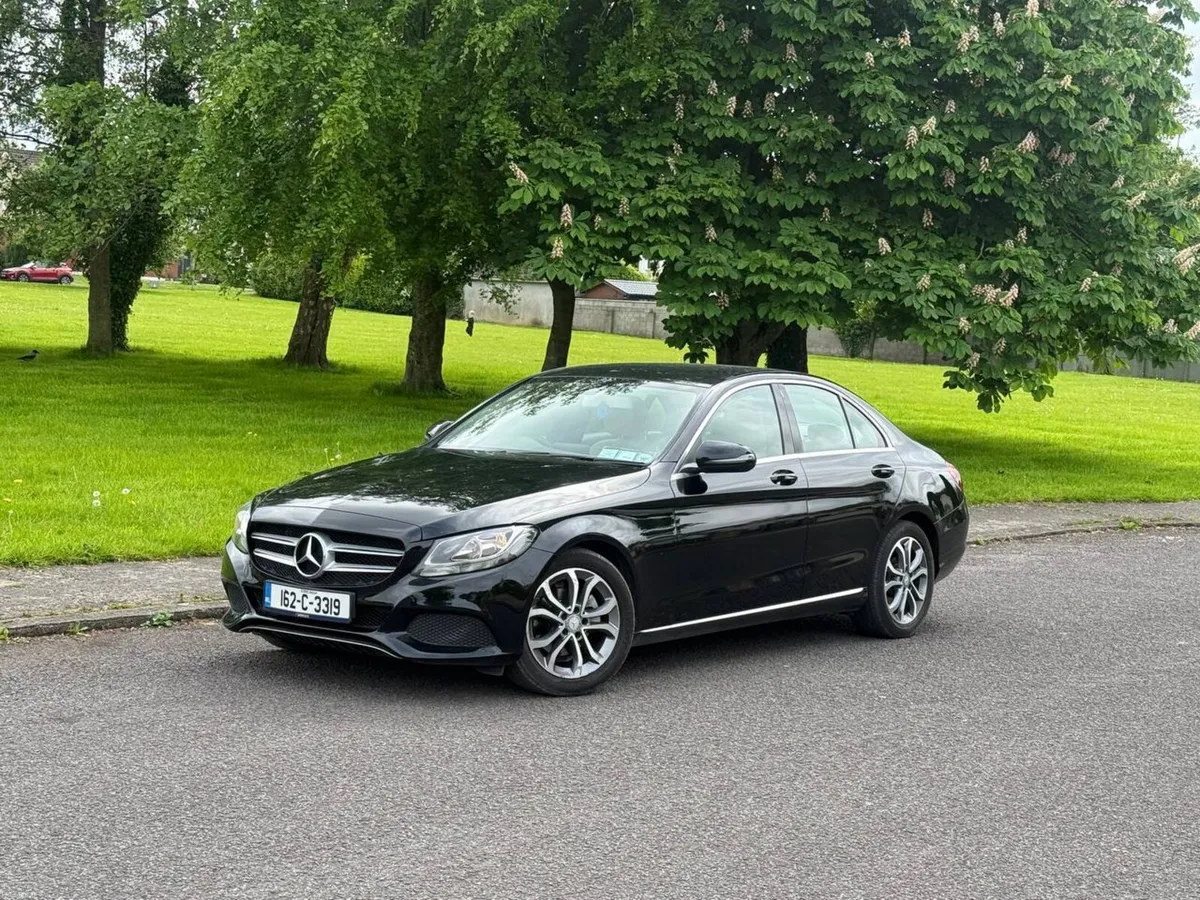 Mercedes Benz Perfect condition 👌 Automatic - Image 2