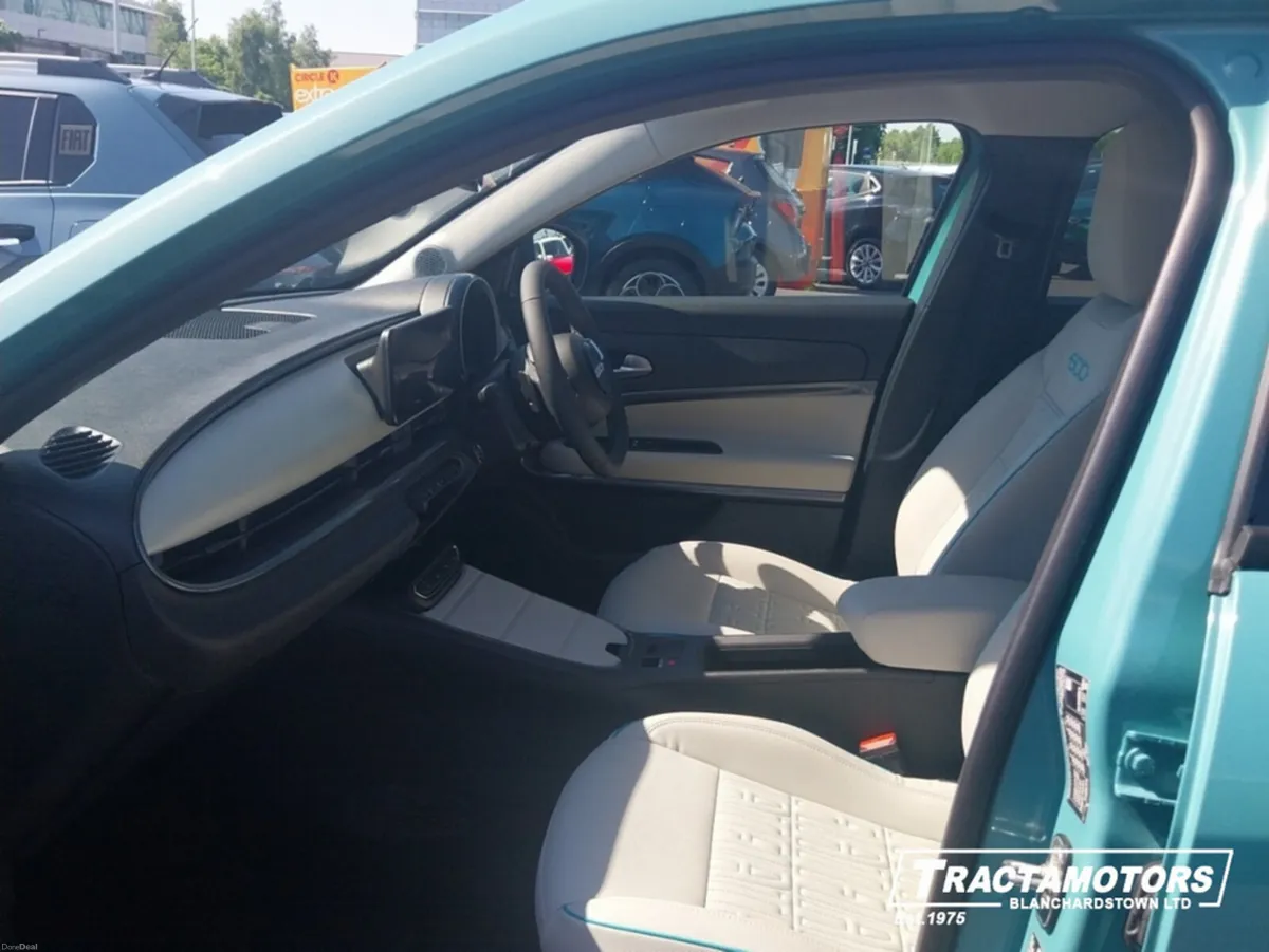 Fiat 600 LA PRIMA 1.2 100HP MHEV - Image 4