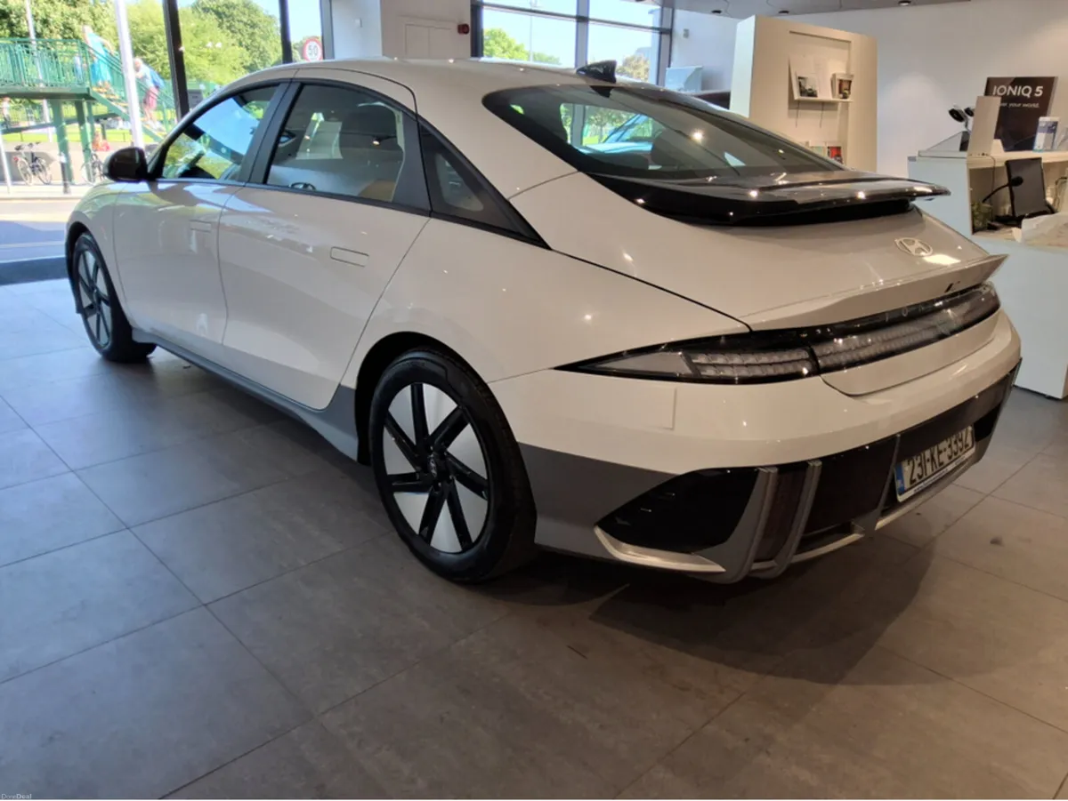 Hyundai IONIQ 6 SIGNATURE 53KWH - 1 Owner - Warran - Image 4