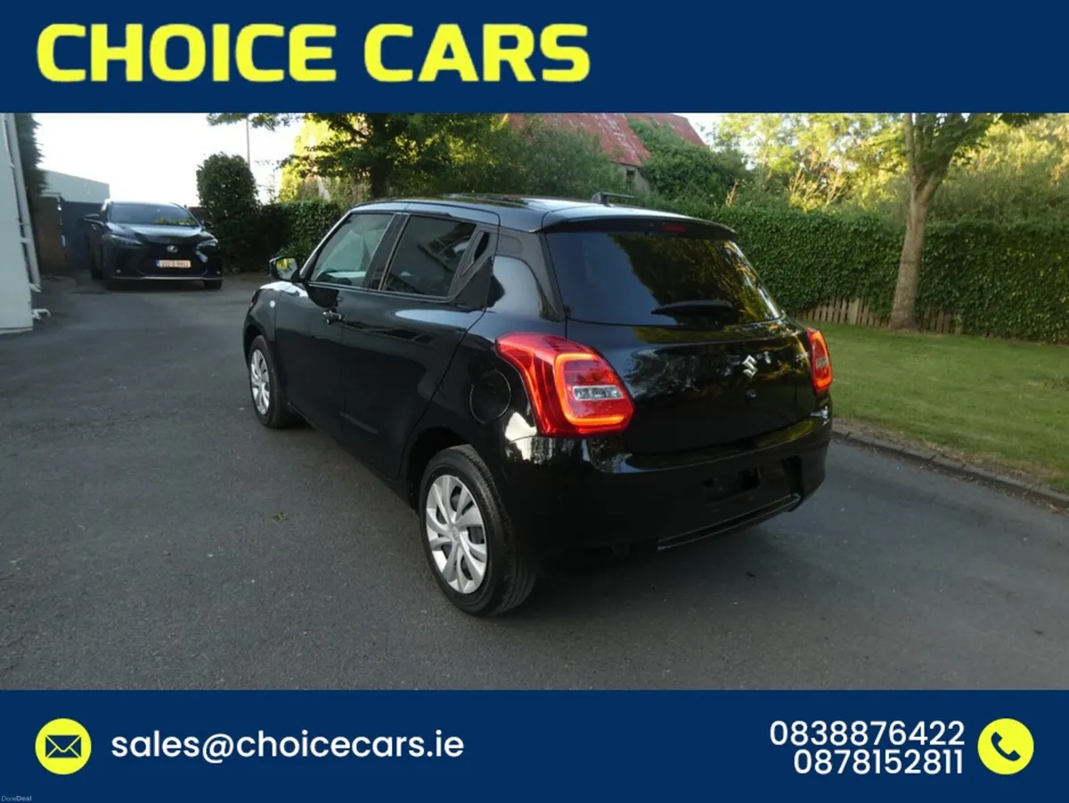 Suzuki Swift 1.2 AUTO ANDROID AUTO - Image 4