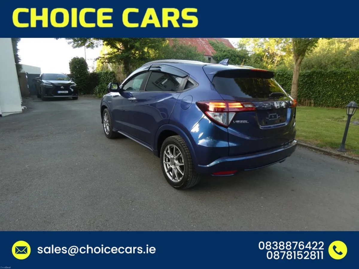Honda Vezel 1.5 AUTO HYBRID Z SPEC - Image 4