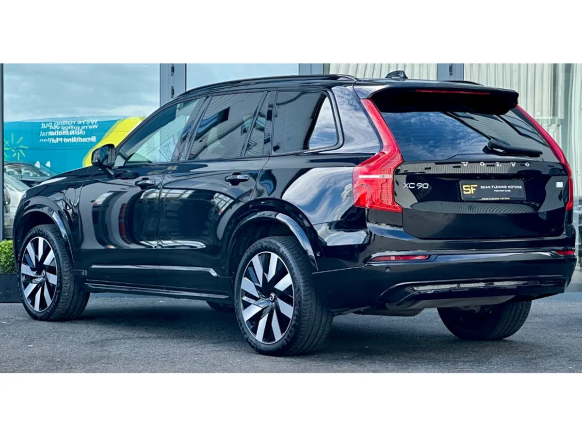 Volvo XC90 T8 PHEV PLUS DARK AWD 5DR - Image 4