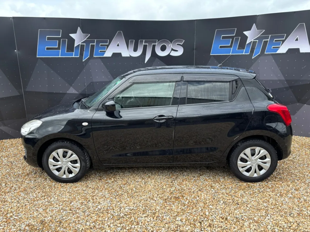 Suzuki Swift 1.3 Automatic low kms - Image 3