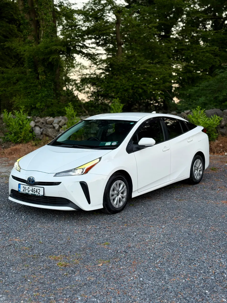 Toyota PRIUS 2021 | 1.8 HYBRID - Image 4