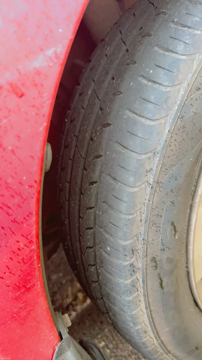 Car - Image 3