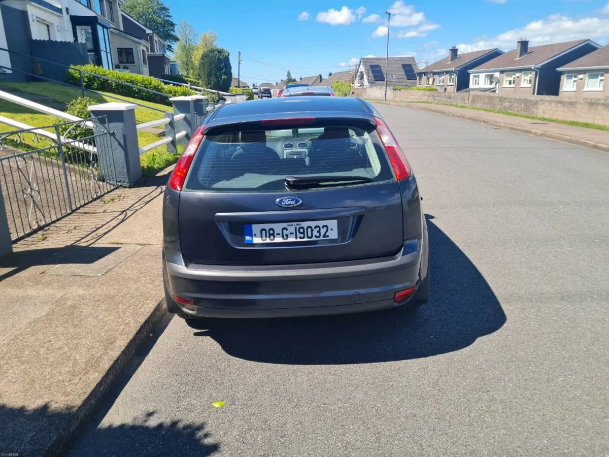 Ford focus zetec climate 1.8 - Image 2
