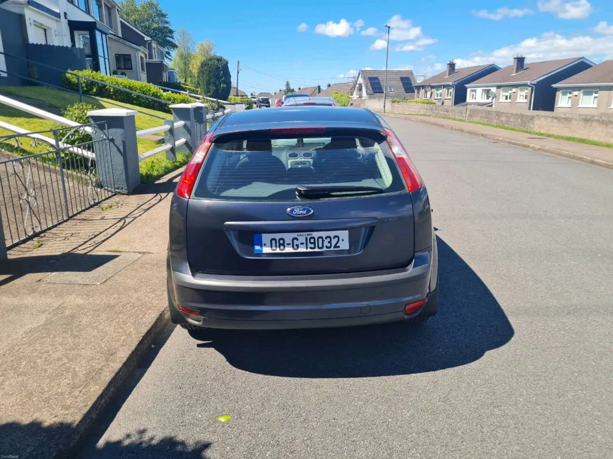 Ford focus zetec climate 1.8 - Image 4