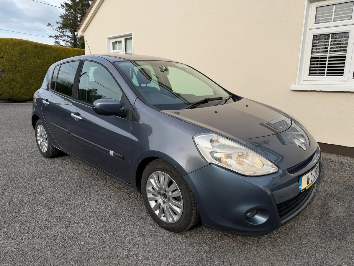 2011 Renault Clio /  NCT 05/27 LOW MILEAGE - Image 2