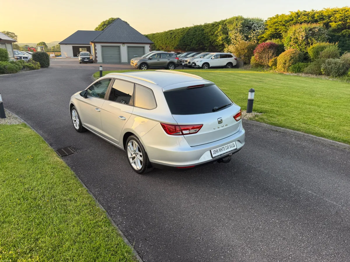 SEAT Leon TDI Estate - Image 3