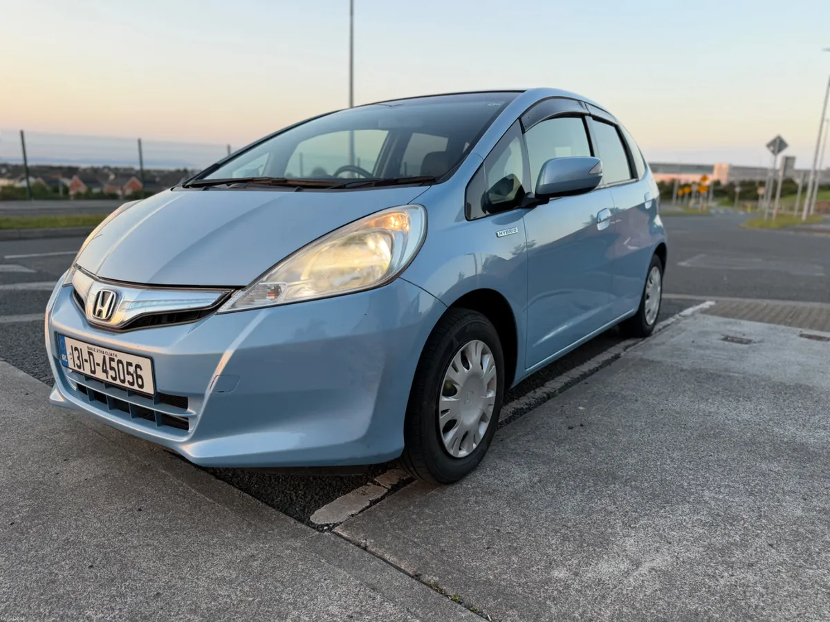 131 Honda Fit Hybrid 1.3 Automatic Fresh Import - Image 3