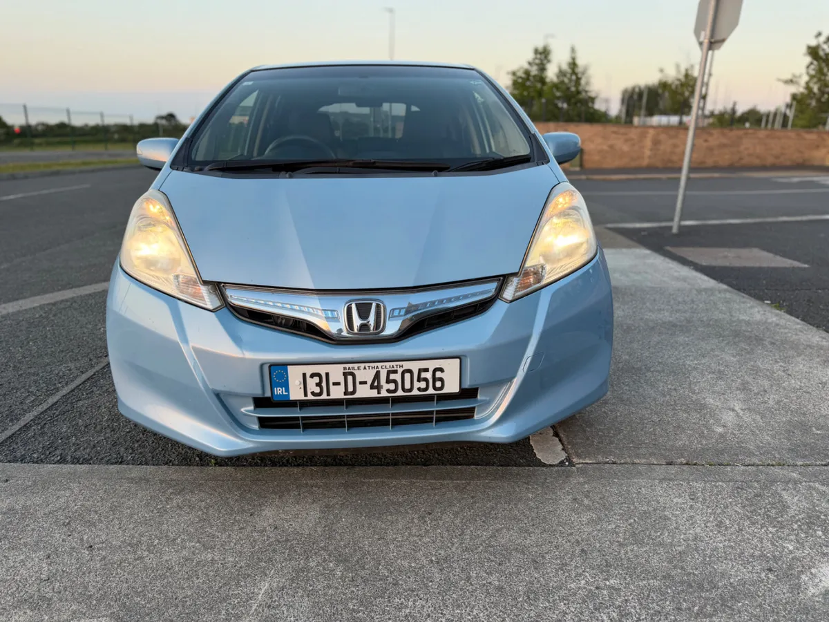 131 Honda Fit Hybrid 1.3 Automatic Fresh Import - Image 2