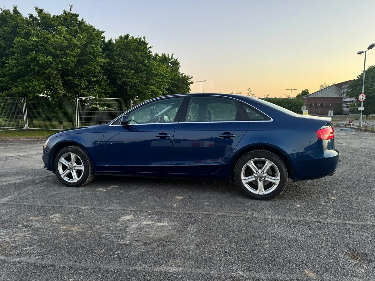 Audi A4 Blue Saloon - Image 3