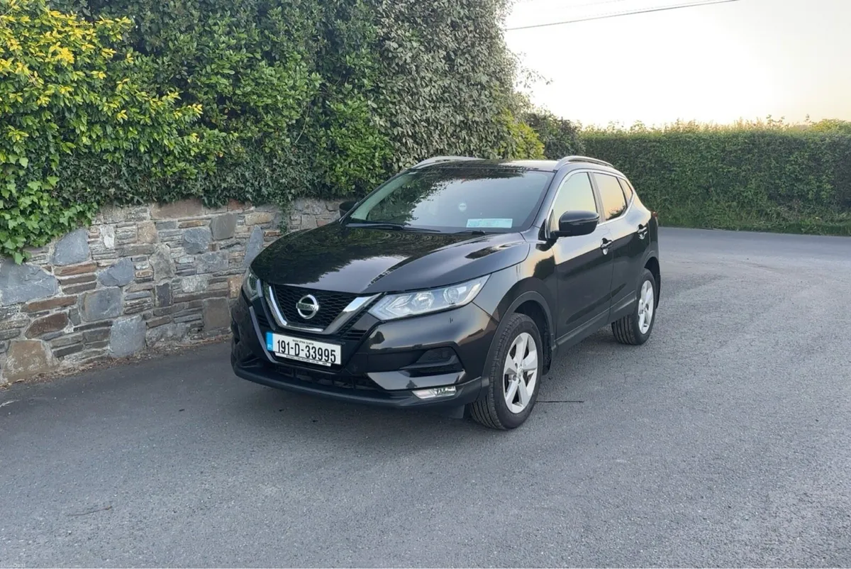 2019 Nissan qashqai - Image 1