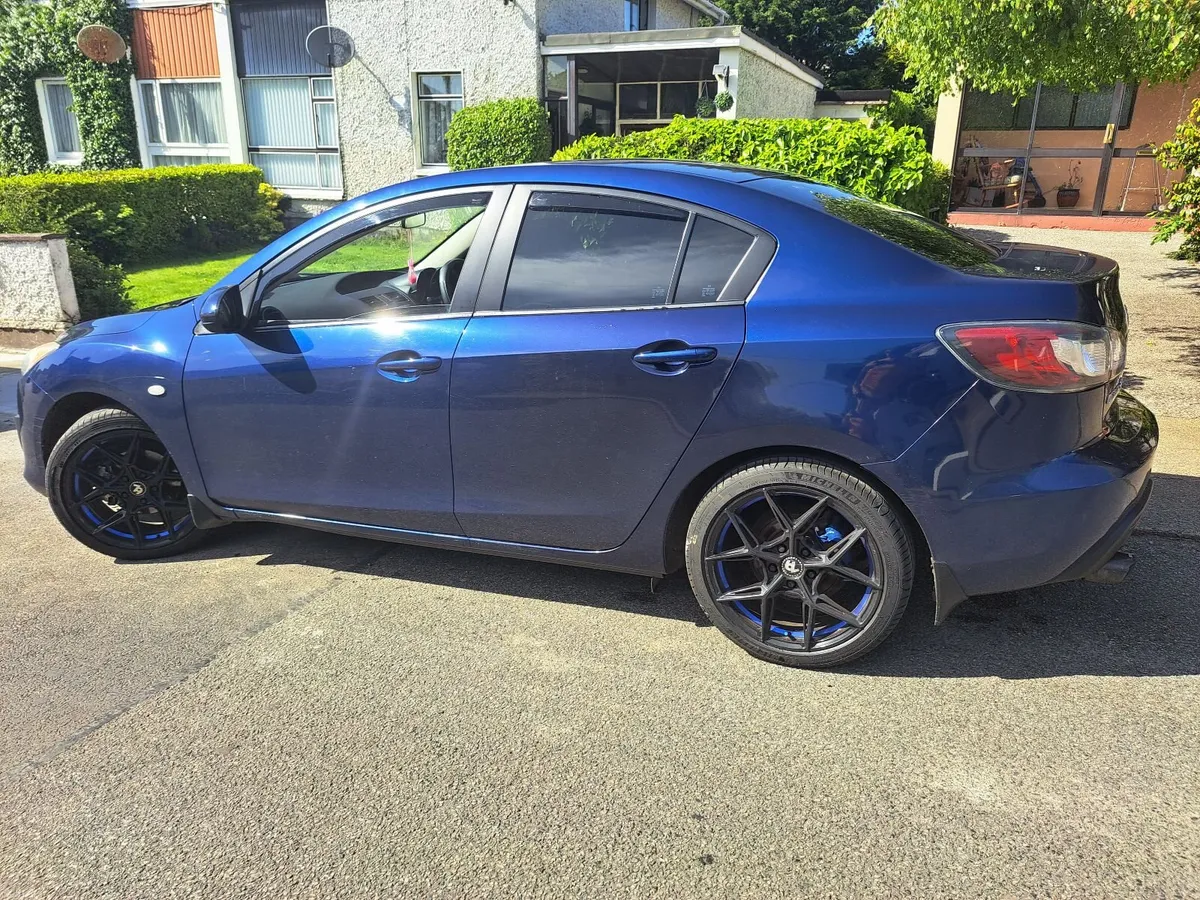 Mazda3 Saloon 2011 - Image 4