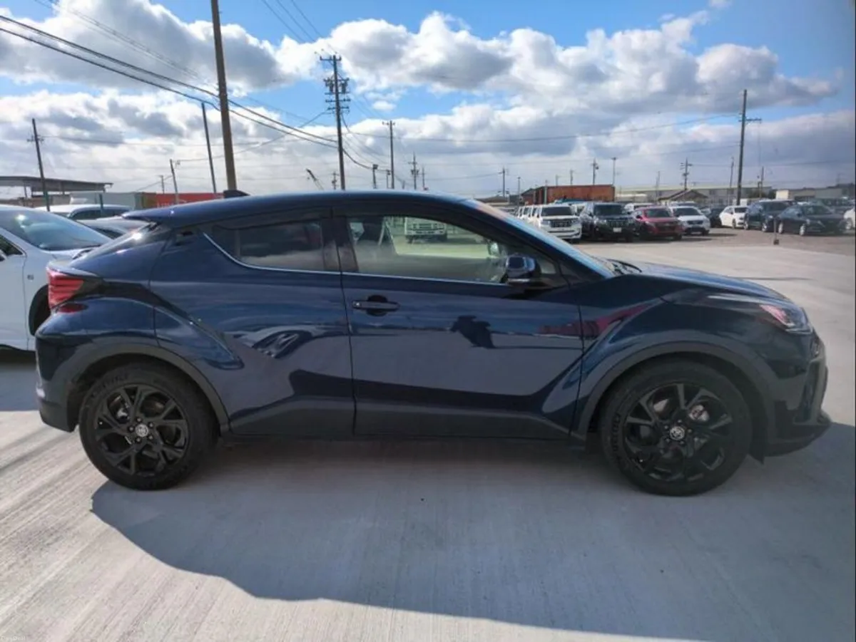 Toyota C-HR 202 G ModoNero SafetyPlus - Image 4