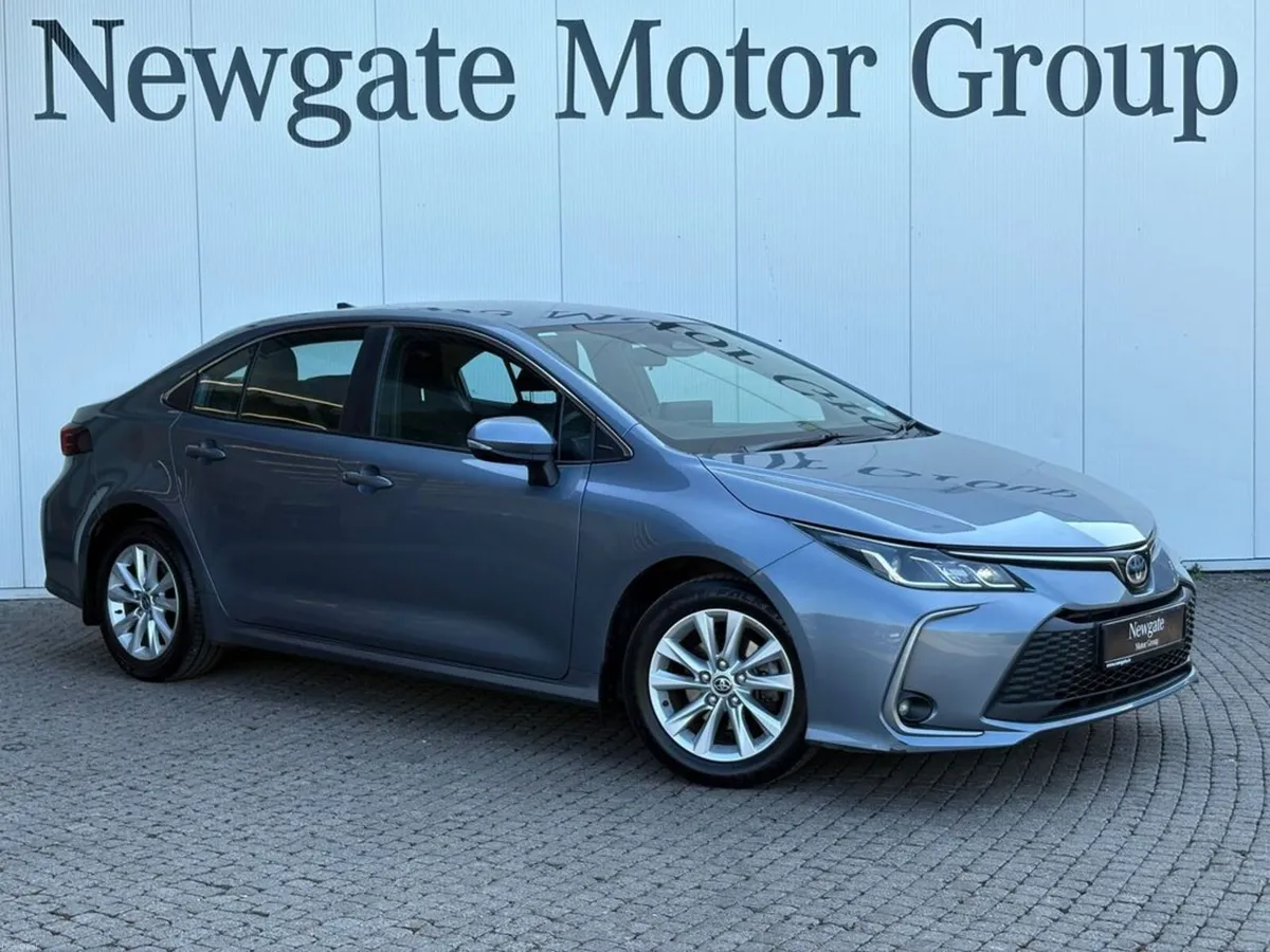 Toyota Corolla Luna Saloon Auto ~ Hybrid - Image 4