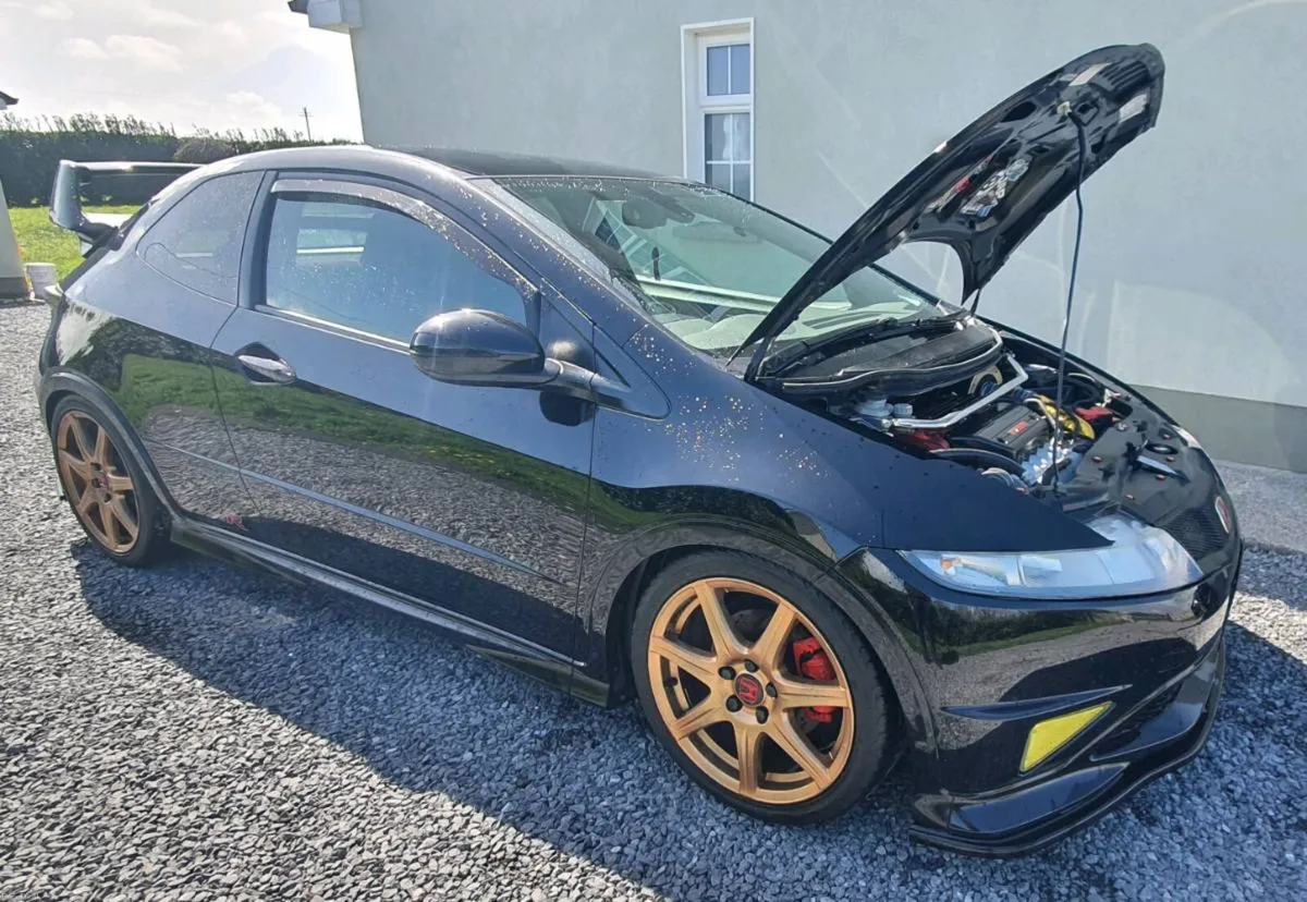 FN2 TYPE R GT - Image 1