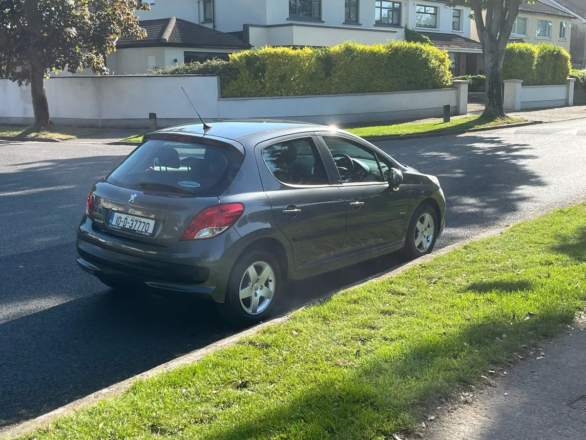 Peugeot 207 - Image 2