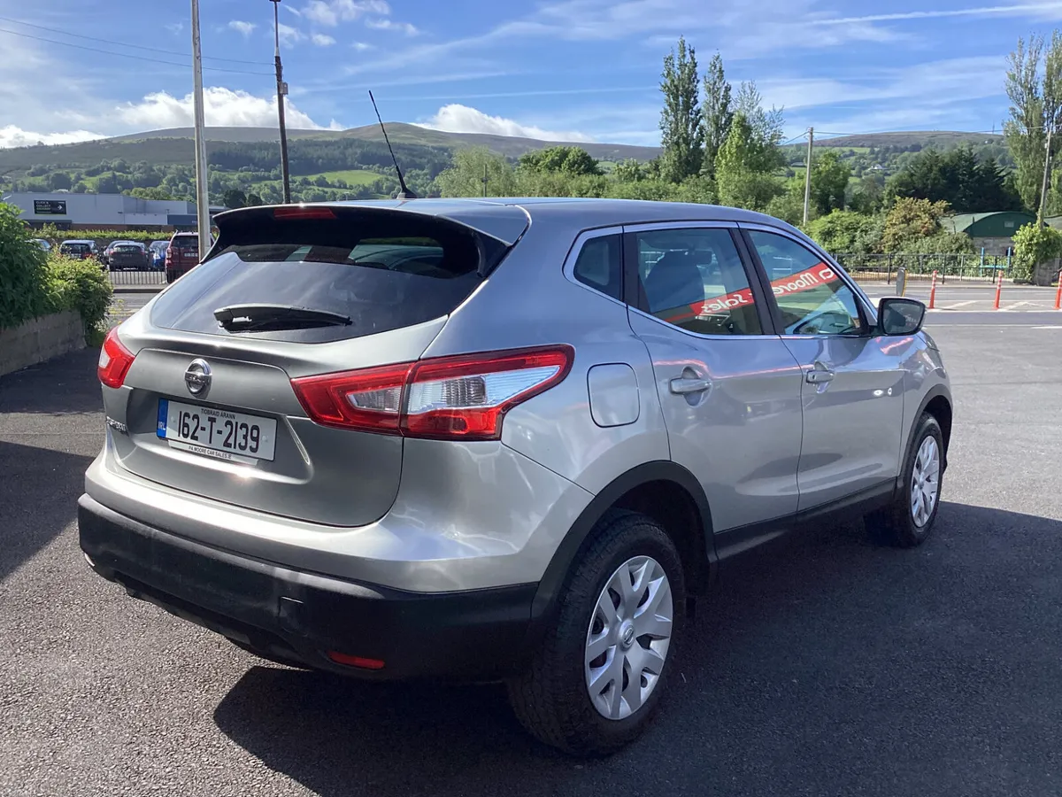 Nissan Qashqai ** NCT 01/28 * €40 p/w - Image 4