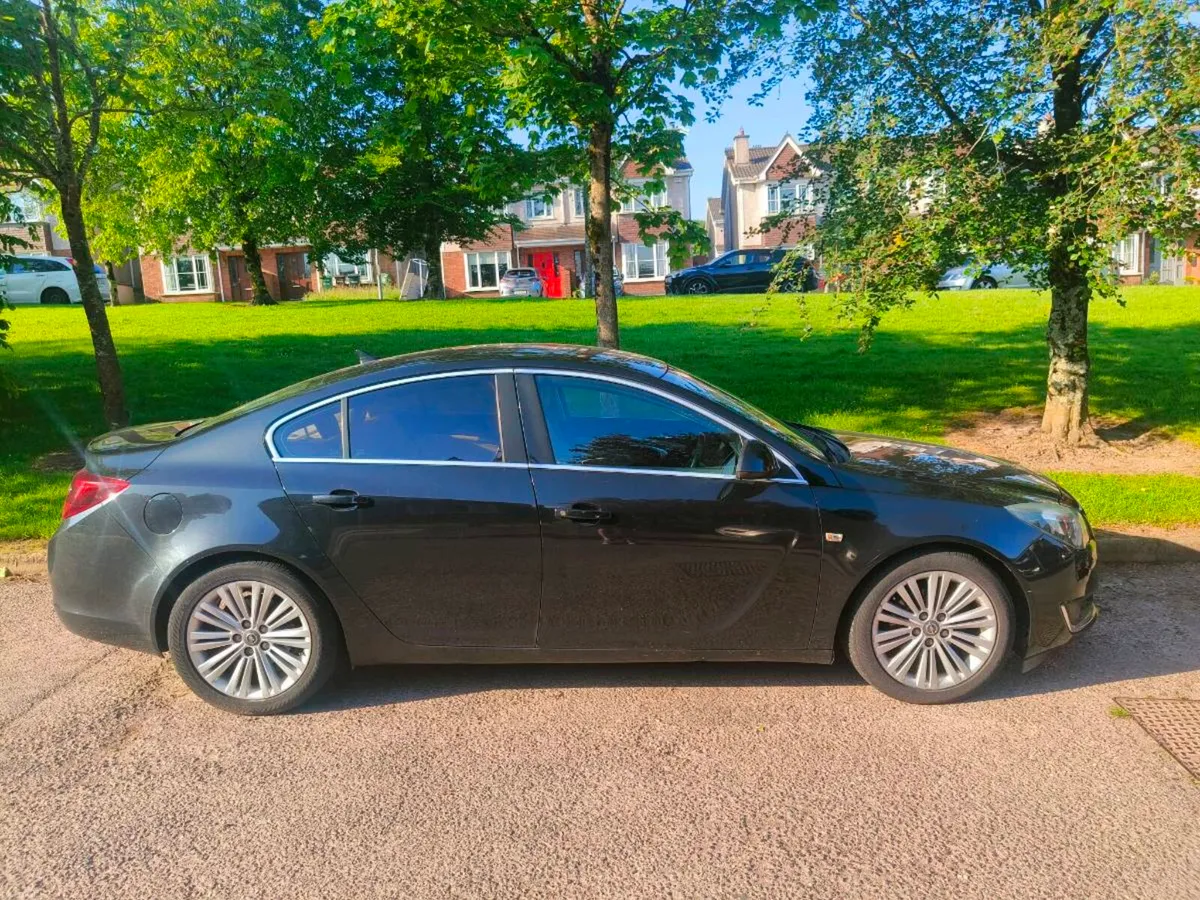 Opel Insignia Elite Model - Image 1